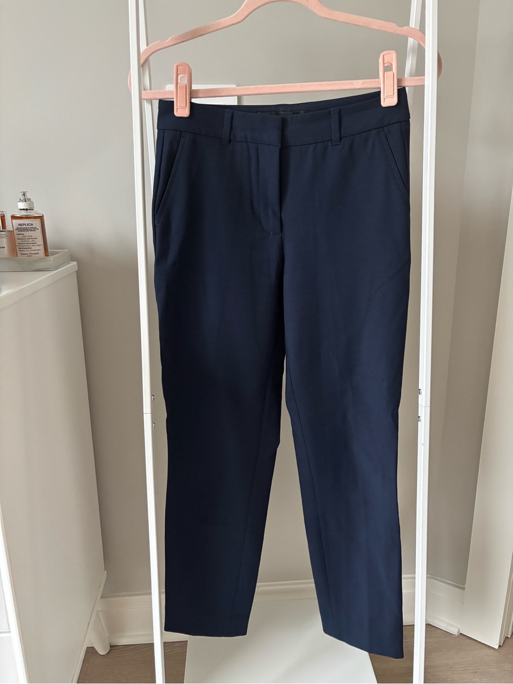 WHBM Elle Slim Ankle Comfort Stretch Pant